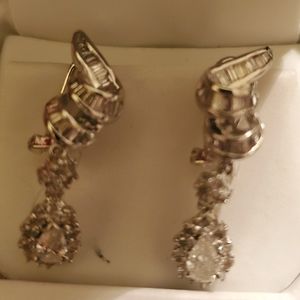 White gold diamond earrings